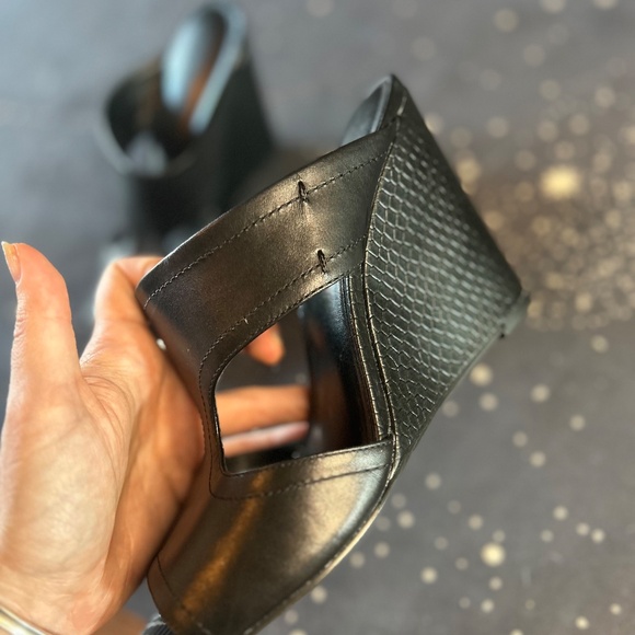 H By Halston Wedge Sandals Black Womens Leather - Picture 3 of 7